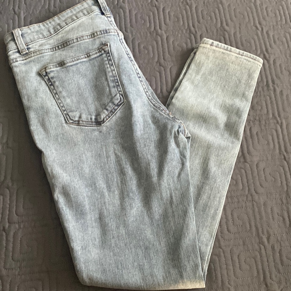 H&M Brand new never used jeans